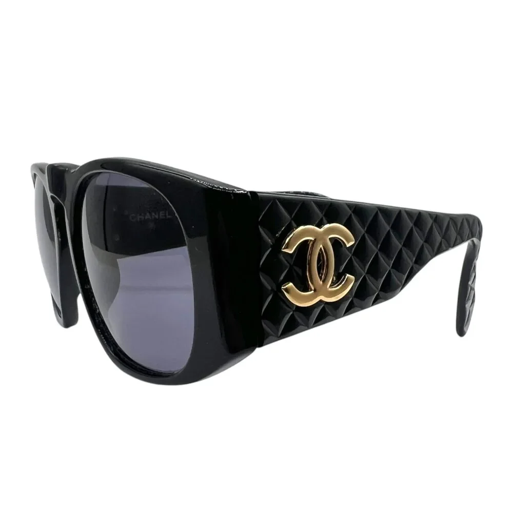 Chanel 01450 90's Black & Gold Matelasse Round Sunglasses w/ Case